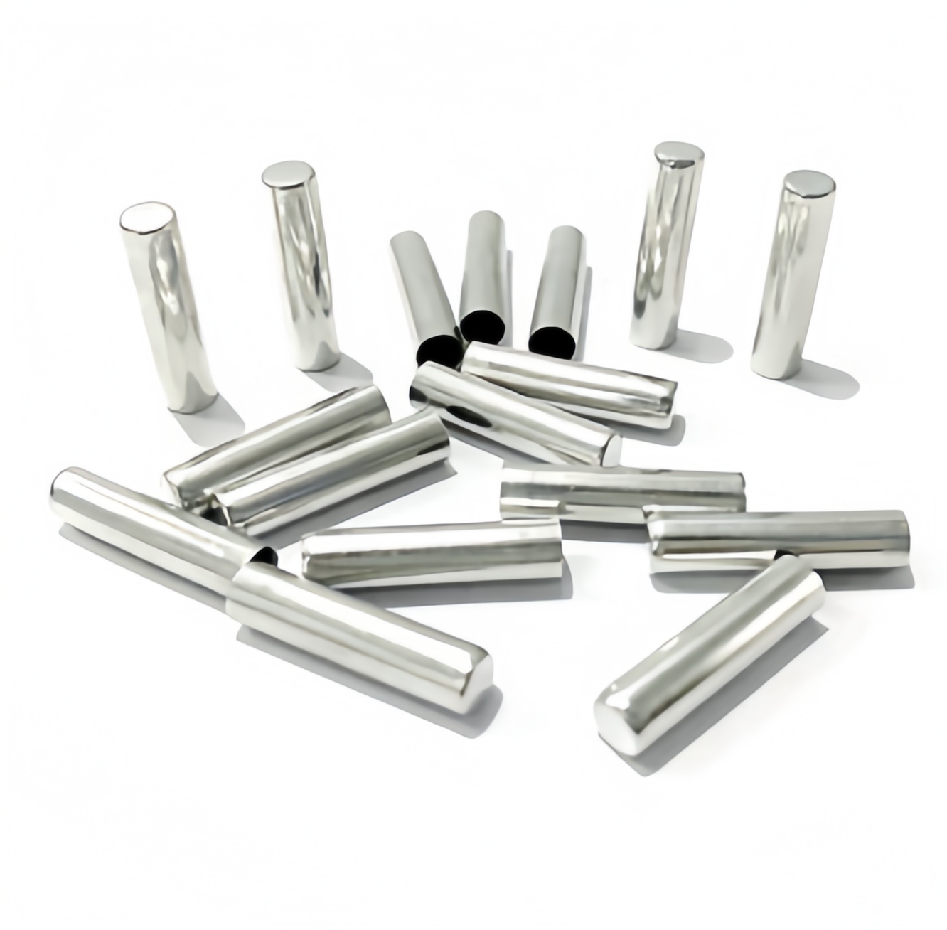 Metalledningsender – Sikker snorefastgørelse og dekorativ finish til beklædningsgenstande og tasker
